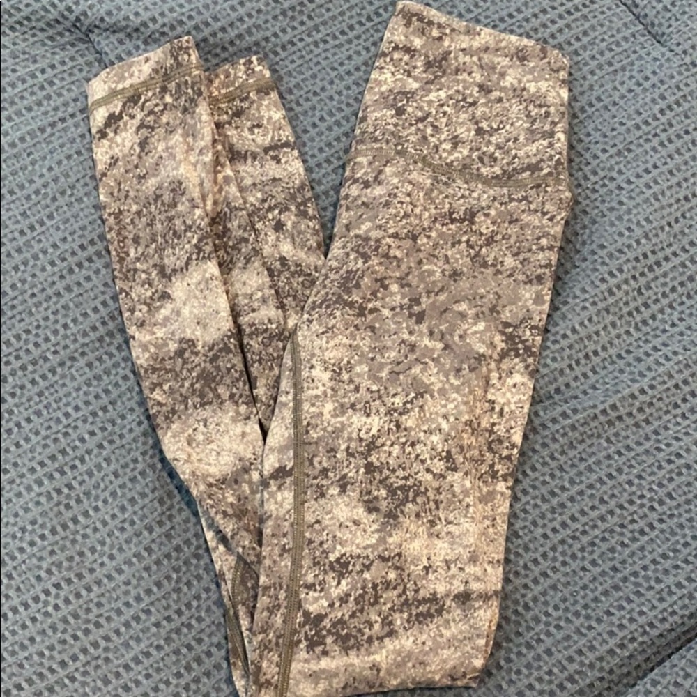 Lulu leggings size 2 length 28
